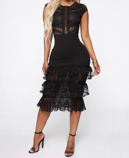 Fashion Nova Black Size 12 Lace Floor Length Straight Dress on Queenly