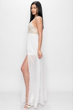 Style PD75179n Privy White Size 2 $300 Euphoria Side slit Dress on Queenly