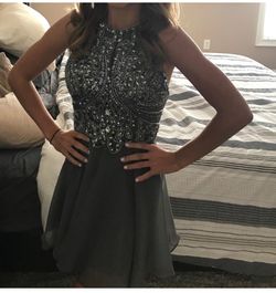 Jovani Silver Size 0 $300 Homecoming Cocktail Dress on Queenly