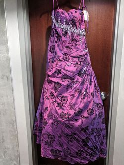 Style 2070 Wow Prom Purple Size 10 2070 $300 Tall Height Mermaid Dress on Queenly