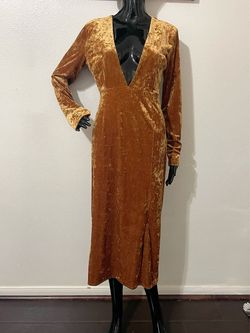 Gold Size 12 Side slit Dress on Queenly