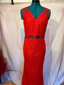 Unique dress clu Red Size 10 Party Tall Height Lace Silk Mermaid Dress on Queenly