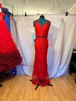 Unique dress clu Red Size 10 Silk $300 Floor Length Prom Mermaid Dress on Queenly