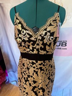 Unique Dress Clu Black Size 12 Plus Size $300 Floor Length Mermaid Dress on Queenly