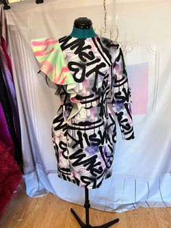 Unique Dress Clu Multicolor Size 14 Midi $300 Party Cocktail Dress on Queenly