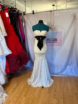Unique Dress Clu Multicolor Size 4 Medium Height 50 Off Floor Length Mermaid Dress on Queenly