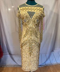 Unique Dress Clu Gold Size 4 Tall Height 50 Off Fringe Mermaid Dress on Queenly