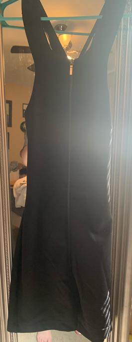 BEBE Black Size 6 Midi Cut Out $300 Cocktail Dress on Queenly