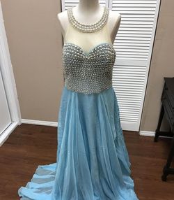 Larissa Couture LV Light Blue Size 18 Beaded Top Ball gown on Queenly