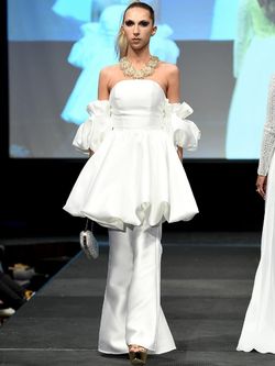 Style Victoria Marc Defang White Size 00 Floor Length Bachelorette Bridal Shower Jumpsuit Dress on Queenly