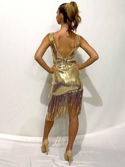 Style 8003 Marc Defang Gold Size 8 Midi $300 Fringe Speakeasy V Neck Cocktail Dress on Queenly