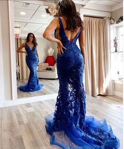 Jovani Blue Size 12 Plunge Black Tie Prom A-line Dress on Queenly
