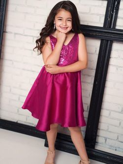 Style K6002 Marc Defang Pink Size 00 Pockets Girls Size Midi Euphoria Cocktail Dress on Queenly