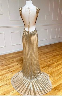 Sherri Hill Gold Size 0 Sequin Straight Dress on Queenly