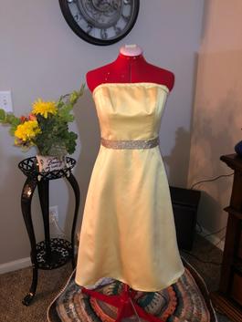 Alfred Angelo Yellow Size 8 Midi $300 Cocktail Dress on Queenly