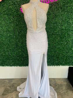 Mac Duggal White Size 4 Pageant Floor Length Halter Prom Mermaid Dress on Queenly