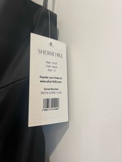Sherri Hill Black Size 10 Halter Sorority Formal Cocktail Dress on Queenly
