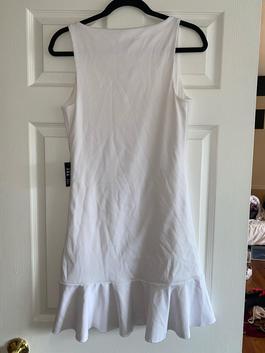 Express White Size 8 Spandex Summer Cocktail Dress on Queenly