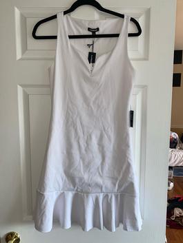 Express White Size 8 Spandex Summer Cocktail Dress on Queenly