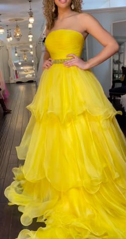 Sherri Hill Yellow Size 6 Train Sequin Prom Jewelled Ball gown on Queenly