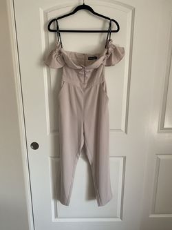 Lavish Alice Nude Size 4 Office Jumpsuit Dress on Queenly