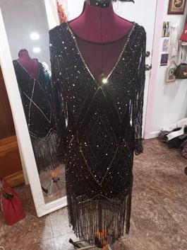 Fringe Beaded Dress Great Gatsby Inspired  Black Size 8 Midi $300 Cocktail Dress on Queenly