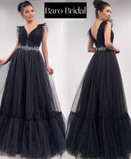 Baro bridal Black Size 12 $300 Floor Length Ball gown on Queenly