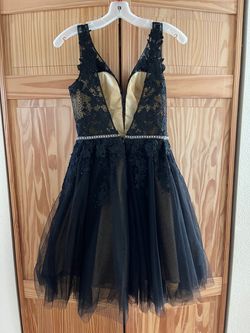 Dave and Johnny Black Size 0 Free Shipping Floor Length A-line Dress on Queenly