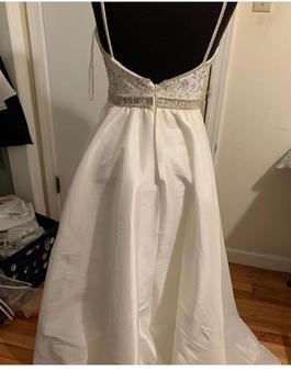 Johnathan Kayne White Size 4 Belt Mermaid Dress on Queenly