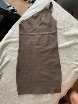Guess Green Size 6 50 Off Cocktail Dress on Queenly