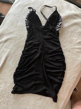 Dreamgirl Black Size 6 Sequined $300 Cocktail Dress on Queenly