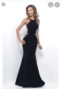 Blush Prom Black Tie Size 6 Straight Dress on Queenly