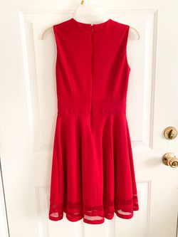 Calvin Klein Red Size 2 Midi $300 Interview Cocktail Dress on Queenly