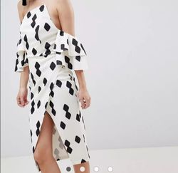 ASOS White Size 12 Engagement Sleeves Side slit Dress on Queenly