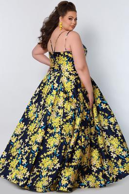 Style CE2207 Sydney's Closet Yellow Size 24 Floor Length Tall Height Ball gown on Queenly