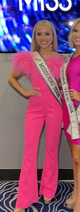 Ashley Lauren Pink Size 2 Fun Fashion Floor Length Jumpsuit Dress on Queenly