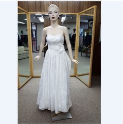 Galina White Size 4 Wedding Tulle Train Dress on Queenly