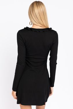 Style SD4972 Le Lis Black Size 6 Mini Cocktail Dress on Queenly