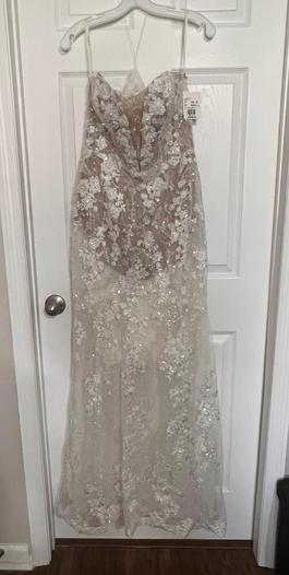 David's Bridal White Size 14 Belt Straight Dress on Queenly