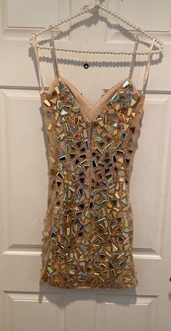 La Femme Gold Size 0.0 Sequined Jewelled Sequin Cocktail Dress on Queenly