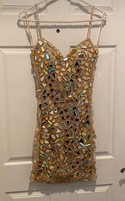 La Femme Gold Size 0.0 Sequined Jewelled Sequin Cocktail Dress on Queenly