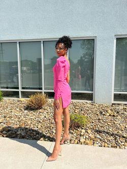 Mac Duggal Pink Size 4 Interview Summer Euphoria Cocktail Dress on Queenly
