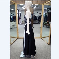 Bari Jay Black Size 6 Tulle Floor Length $300 A-line Dress on Queenly