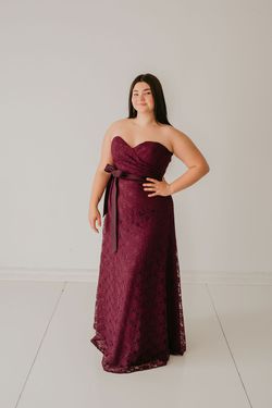 Style 103 Red Size 18 Straight Dress on Queenly