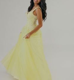 Xscape Yellow Size 2 $300 Floor Length Quinceanera Mermaid Dress on Queenly