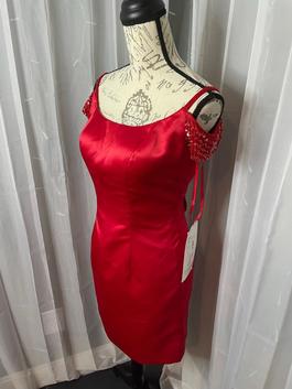 Splash Red Size 6 Midi $300 Sleeves Cocktail Dress on Queenly
