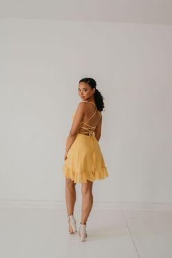 Style Melinida Yellow Size 6 Cocktail Dress on Queenly