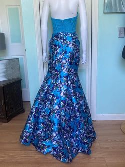 Ellie Wilde Royal Blue Size 4 Silk 70 Off Corset Mermaid Dress on Queenly