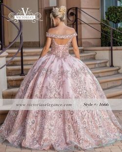 Style 1666 Pink Size 6 Ball gown on Queenly