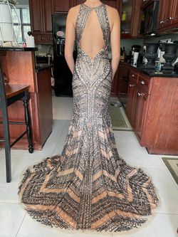 Sherri Hill Nude Size 2 Train Free Shipping Prom Pattern Straight Dress on Queenly